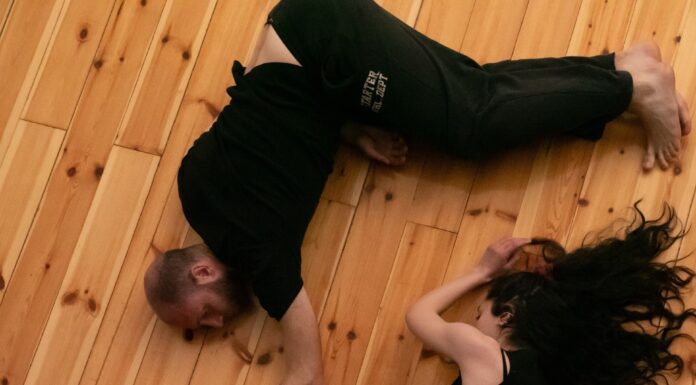 Το φωνητικό σύνολο Nefes Project παρουσιάζει την παράσταση ήχου-φωνών ΑΤΑΚΤΟΣ ΚΟΣΜΟΣ